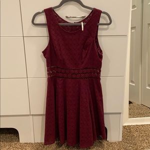 FREE PEOPLE MAROON DAISY CUT OUT DRESS!